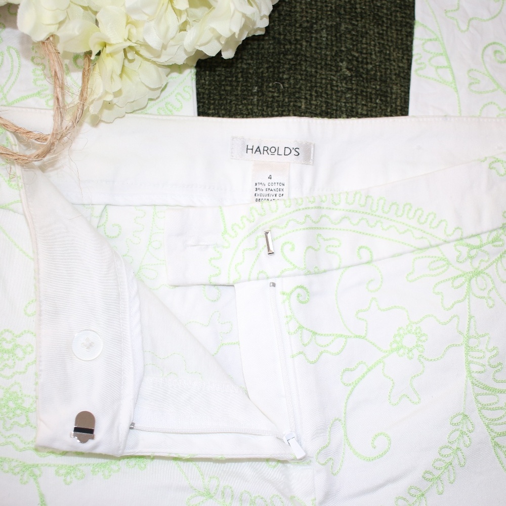 Harold's White Paisley Embroidered Ankle Pants - Picture 7 of 8